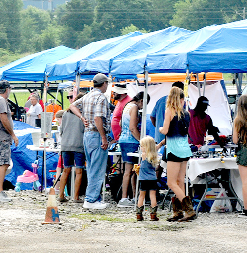 World's Longest Yard Sale