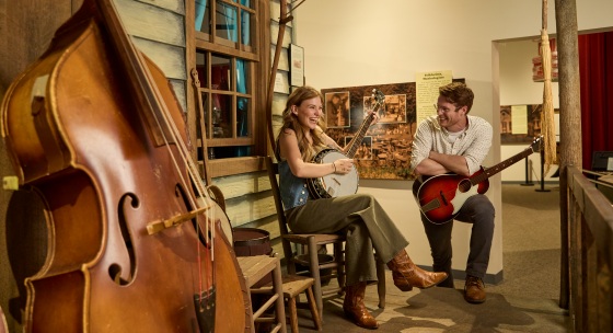 Pickin' Bluegrass Music