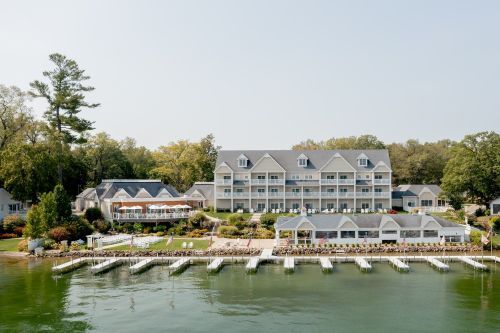 Bay Pointe
