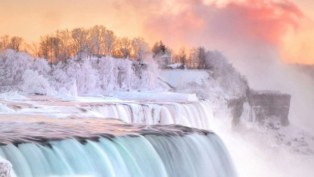 Niagara Falls in Winter 