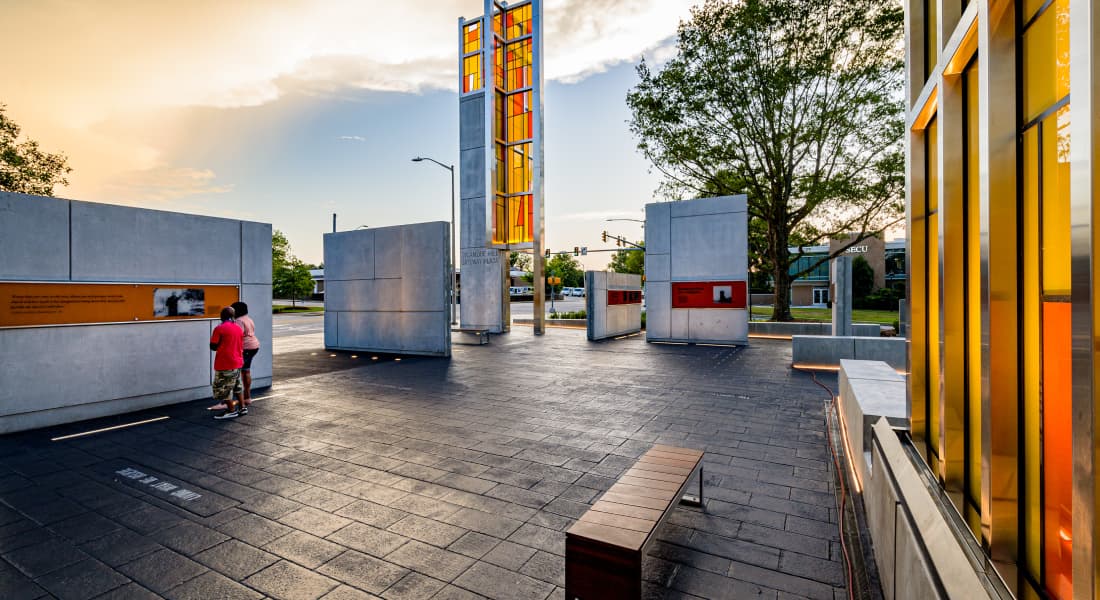 Sycamore Hill Gateway Plaza