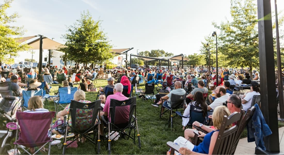 Outdoor lawn event in Hickory, NC