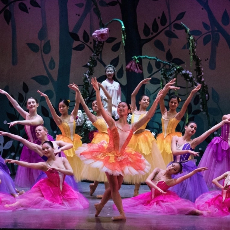 Ballet dancers performing in the Nutcracker in San Jose.