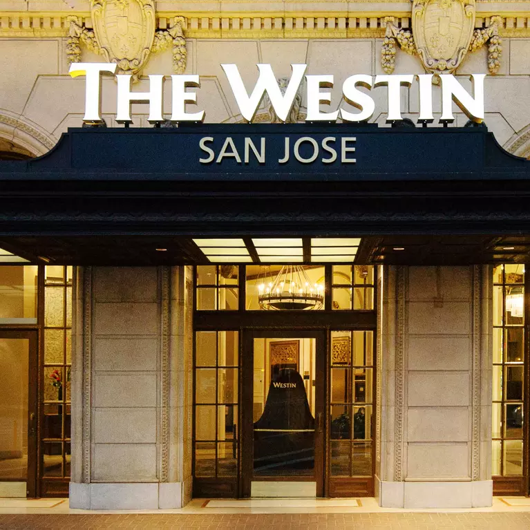 The front entrance of the Westin San Jose.