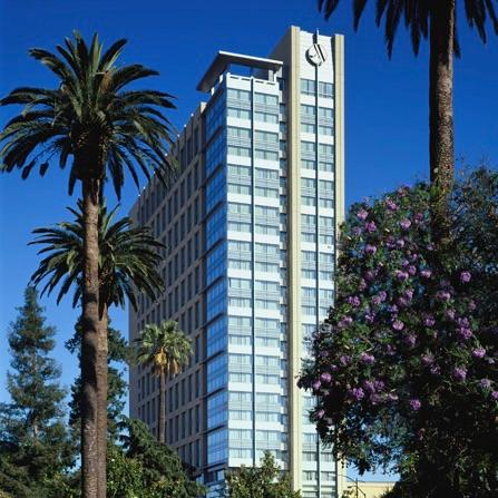 Outside view of the San Jose Marriott during the day.