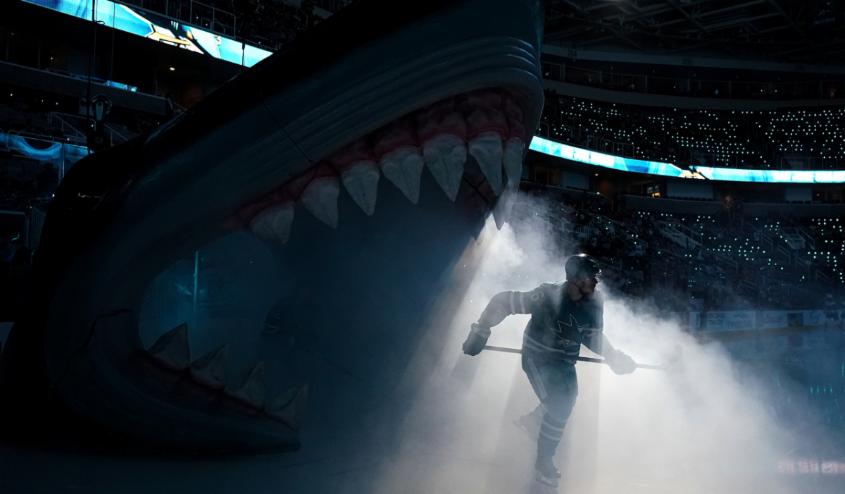 A player from the San José Sharks in a hockey game.