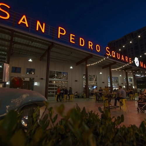 Big Game Watch Party crowd in San Pedro Square.