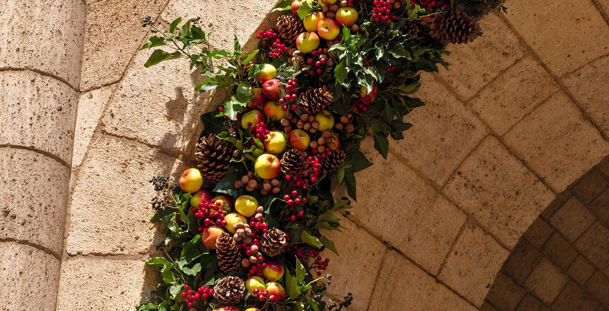 Workshop: Holiday Wreathmaking at The Met Cloisters