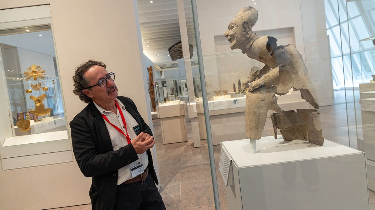 Examining a Figure of Power with Florencio Delgado Espinoza