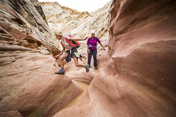 hiking in goblin valley state park