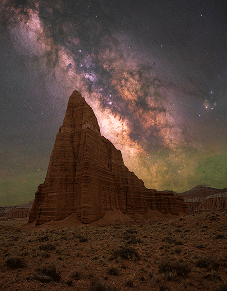 A night star filled ski in the desert