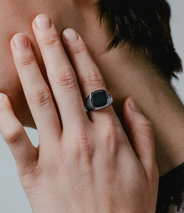 Vaurus Ring