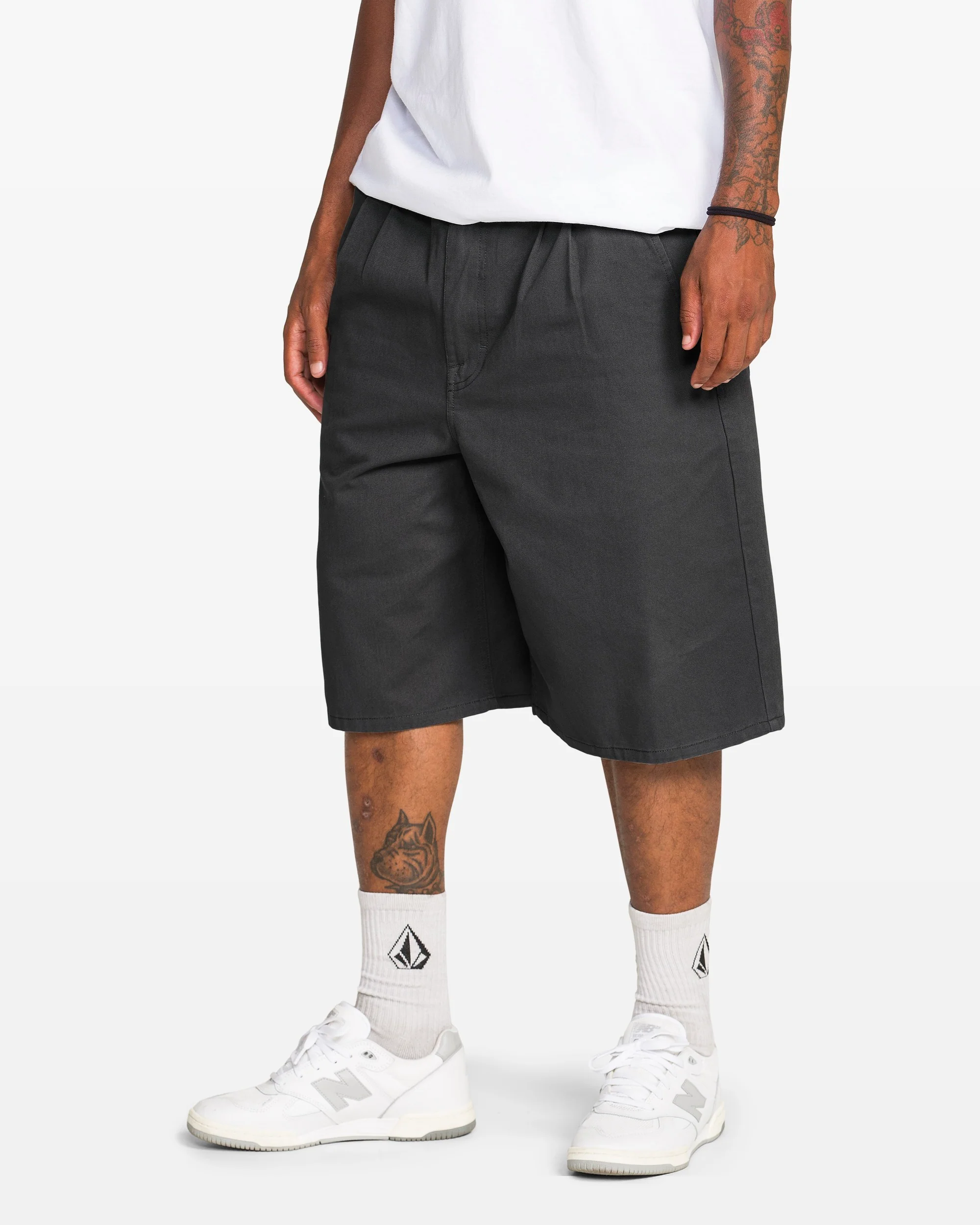 Image of Men's Chillow Pleat Elastic Waist Chino Shorts
