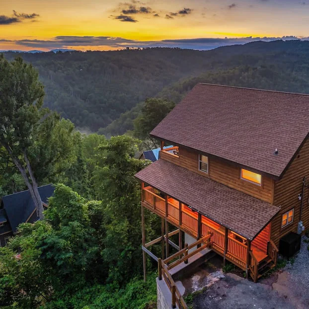 Search vacation homes in Gatlinburg, TN