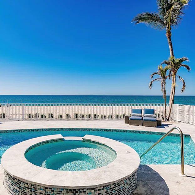 Find a stay in Naples, FL
