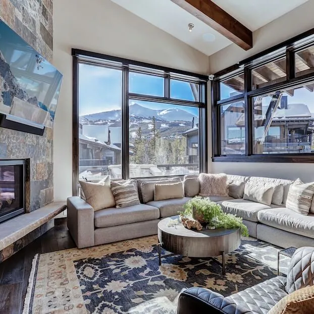 Browse vacation homes for ski trips.