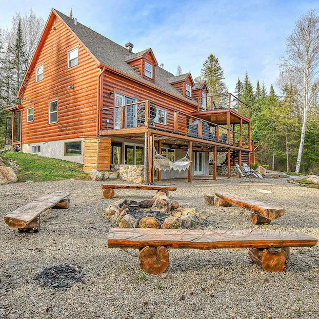 Explore homes in the countryside