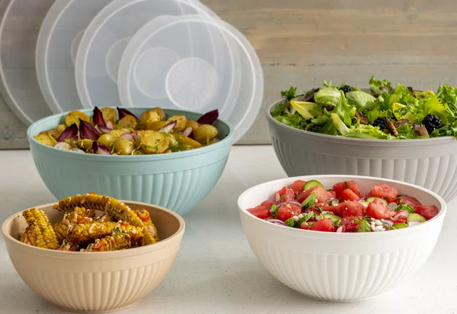On The Go: Must Have Covered Bowls