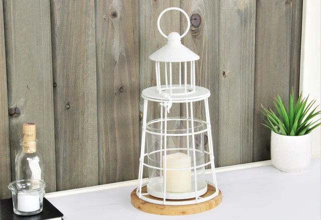 Coastal & Nautical Décor