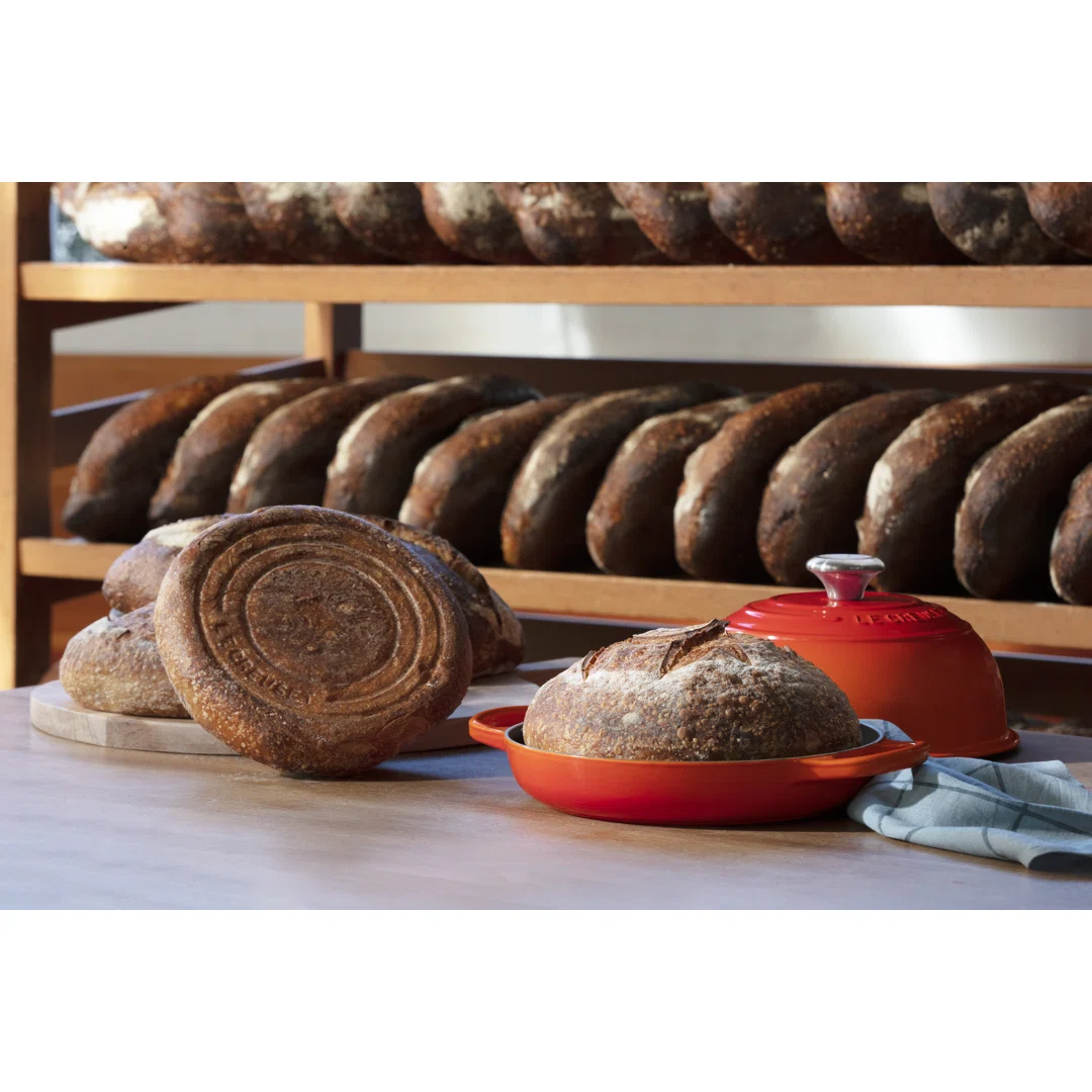 Le Creuset Signature Enameled Cast Iron 1.75 Qt. Bread Oven with Lid