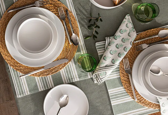 Deals on Dinnerware Sets