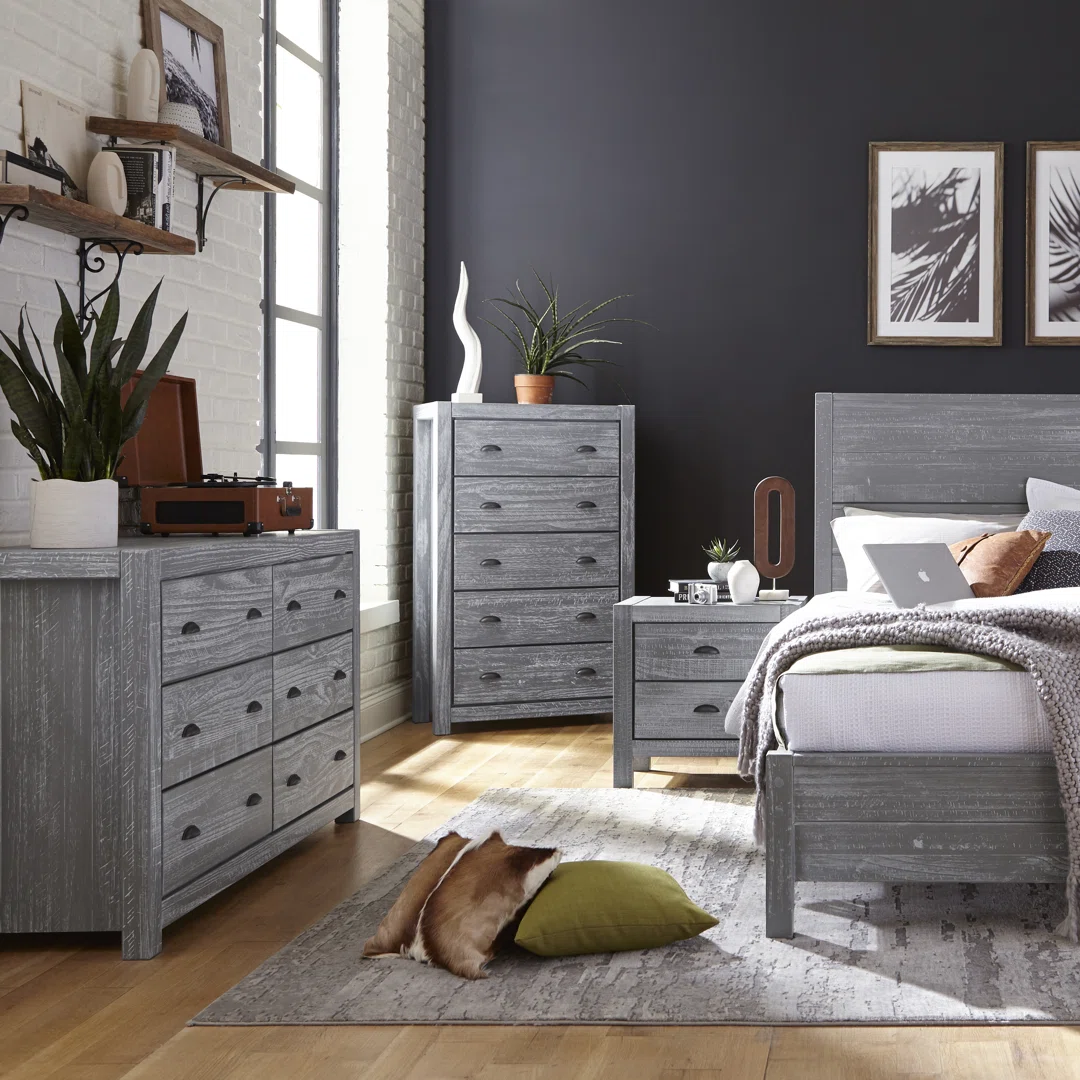 Montauk Solid Wood 32.5'' W 5-Drawer Chest