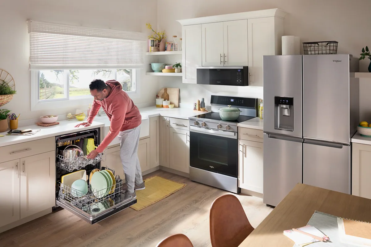 Person doing dishes