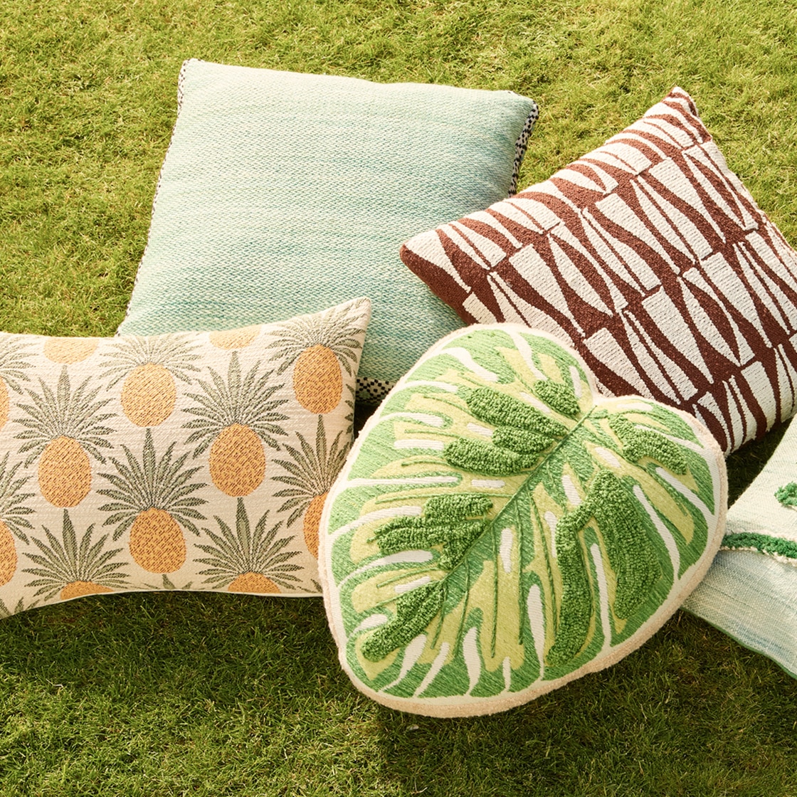 Shop&nbsp;Pillows