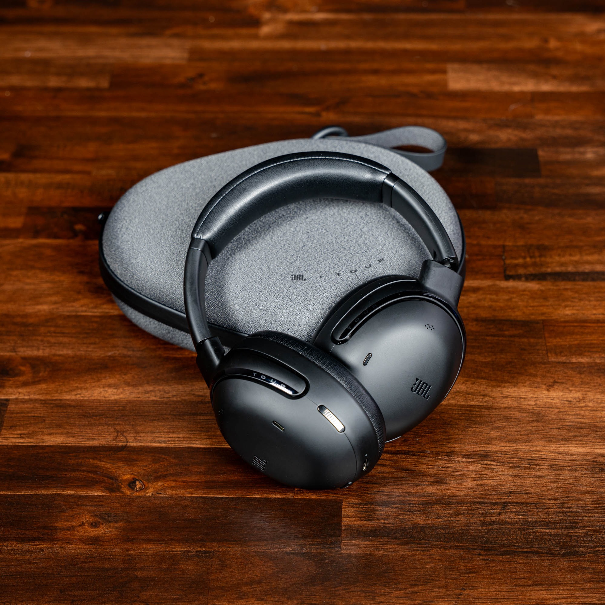JBL Tour One M3