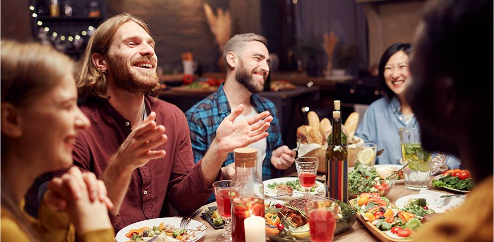 Friends Dining