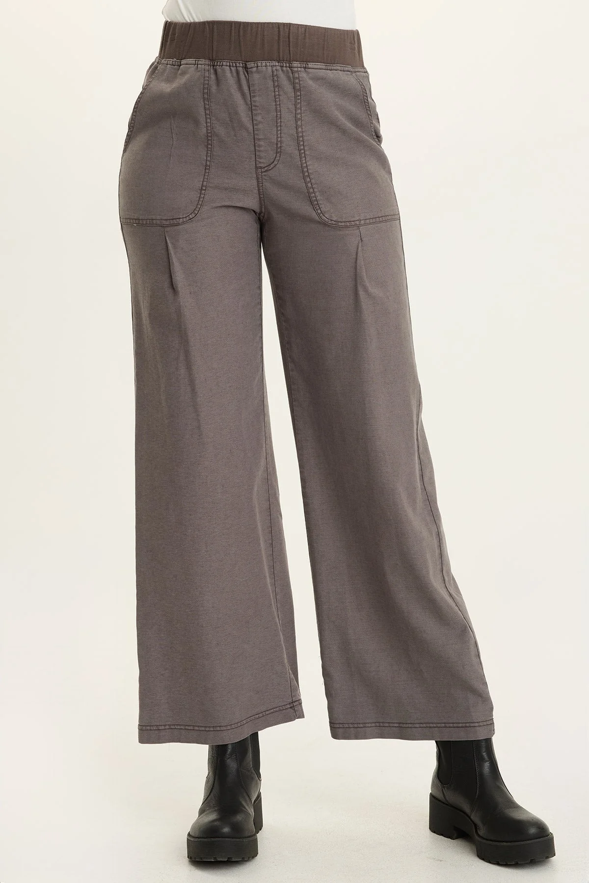 Image of Riven Twill Wide Leg Pull-On Pant