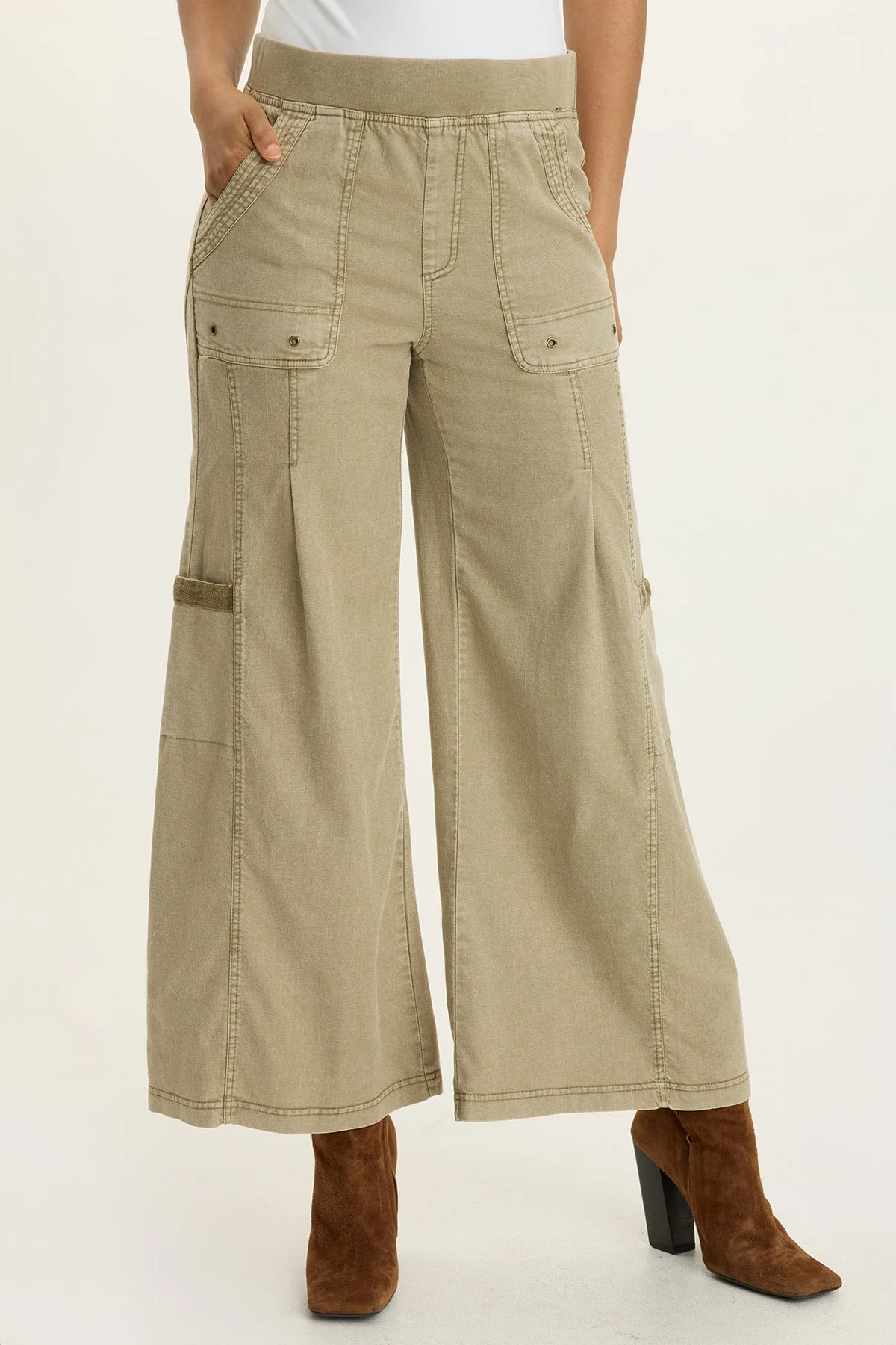 Image of Tove Twill Cargo Wide-Leg Pant