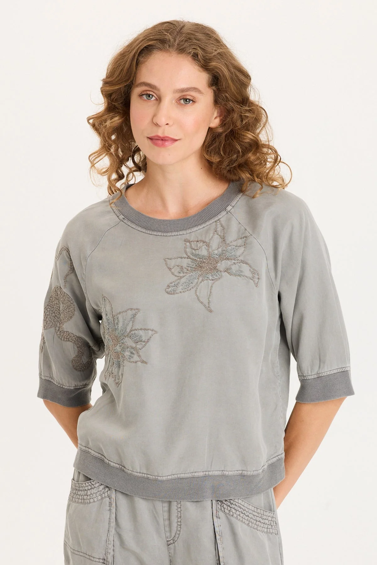 Image of Linton Embroidered Twill/Rib Snap-Up Back Top
