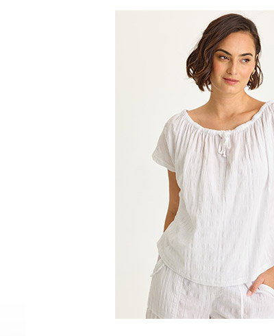 Selda Textured Gauze Cinched Top  in White