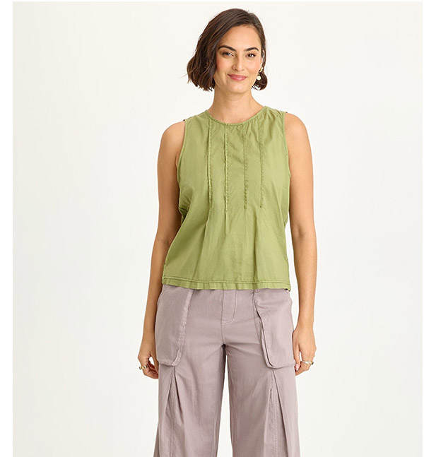 Jerilene Voile Pintuck Tank  in Garnish Pigment