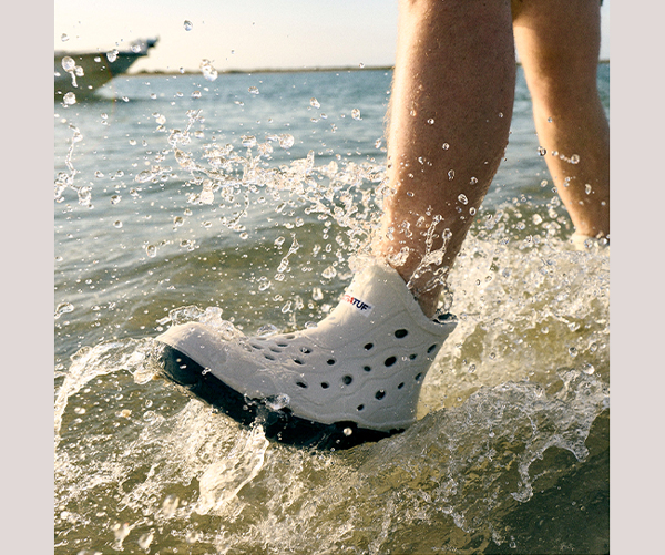 Lifestyle image of Men's Hightide