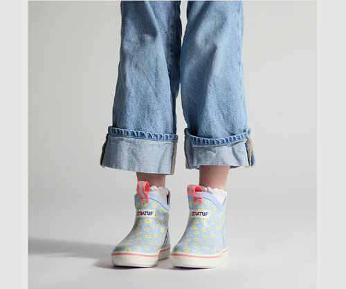 Kids' Ankle Deck Boot lifestyle image Kids' Ankle Deck Boot lifestyle image