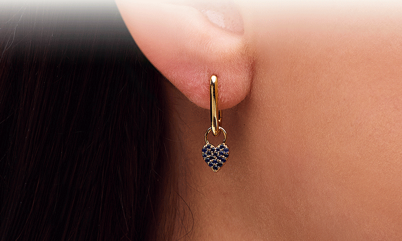 Gif showcasing stunning Earrings with charm.