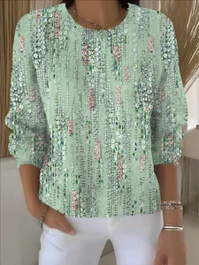 Image of Women Gradient Pattern Vintage Holiday T-Shirt