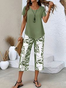 Image of Solid Round Neck Short Sleeve Top With Floral Printing Pants Casual Two-Piece Set